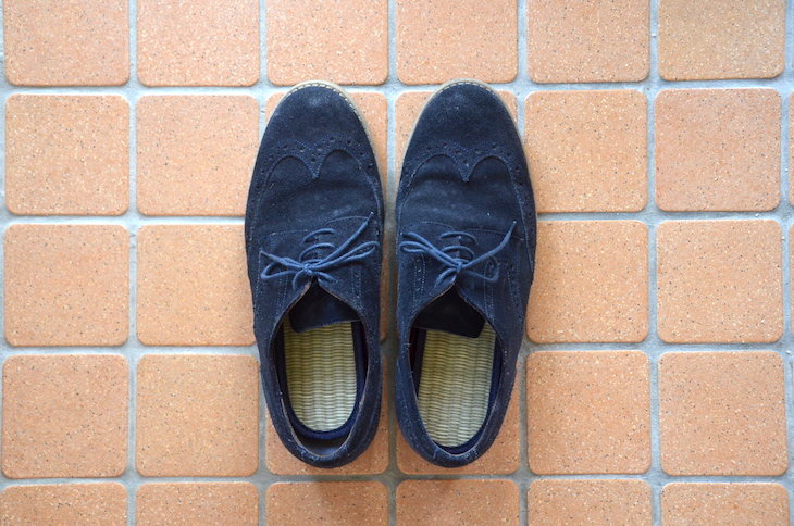 革靴やスニーカーを履いている時のムレが軽減され、いつまでもサラサラです。